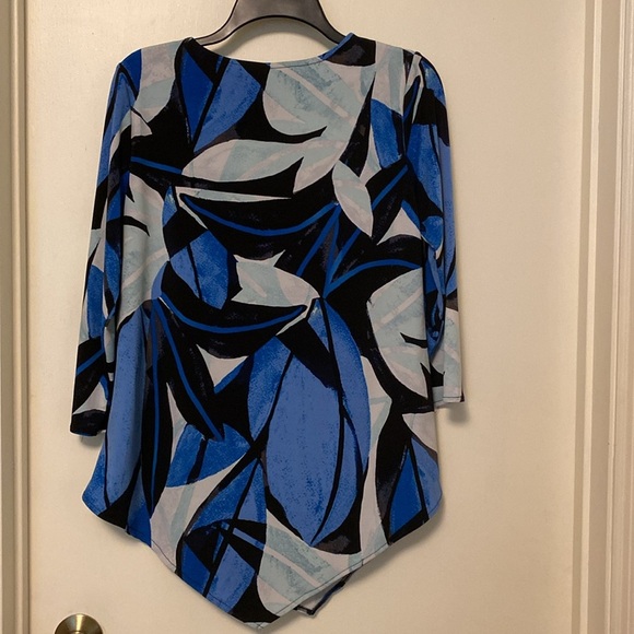 Alfani 3/4 sleeve scarf pointed hem, bold black, blue, white polyester S tunic - Picture 3 of 5